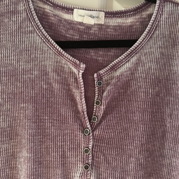 Treasure and Bond Women’s Henley - Picture 3 of 5